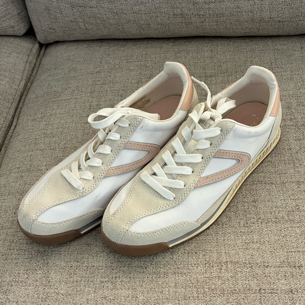 Tretorn White and Pink Athletic Shoes